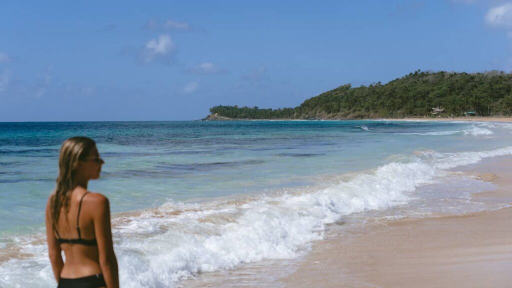 Big Corn vs. Little Corn turquoise beach scene on Nicaragua’s Caribbean coast