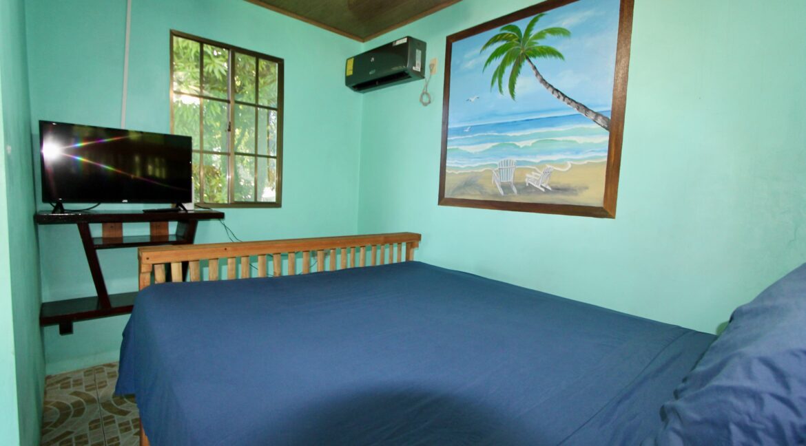 Midnight Star Room 1