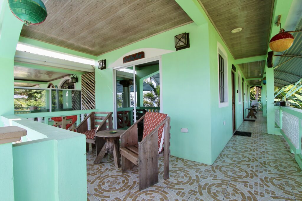 Beachfront studio Big Corn Island with stunning Caribbean ocean views