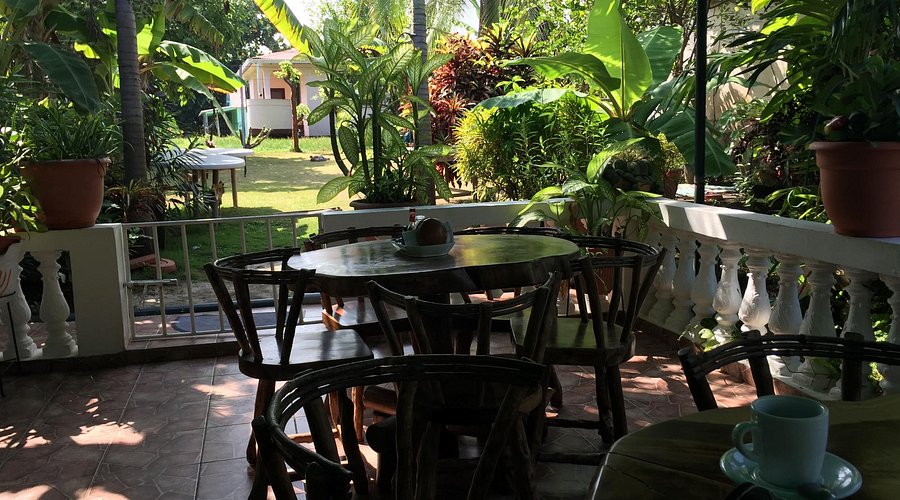 Maris Daneth's Restaurant