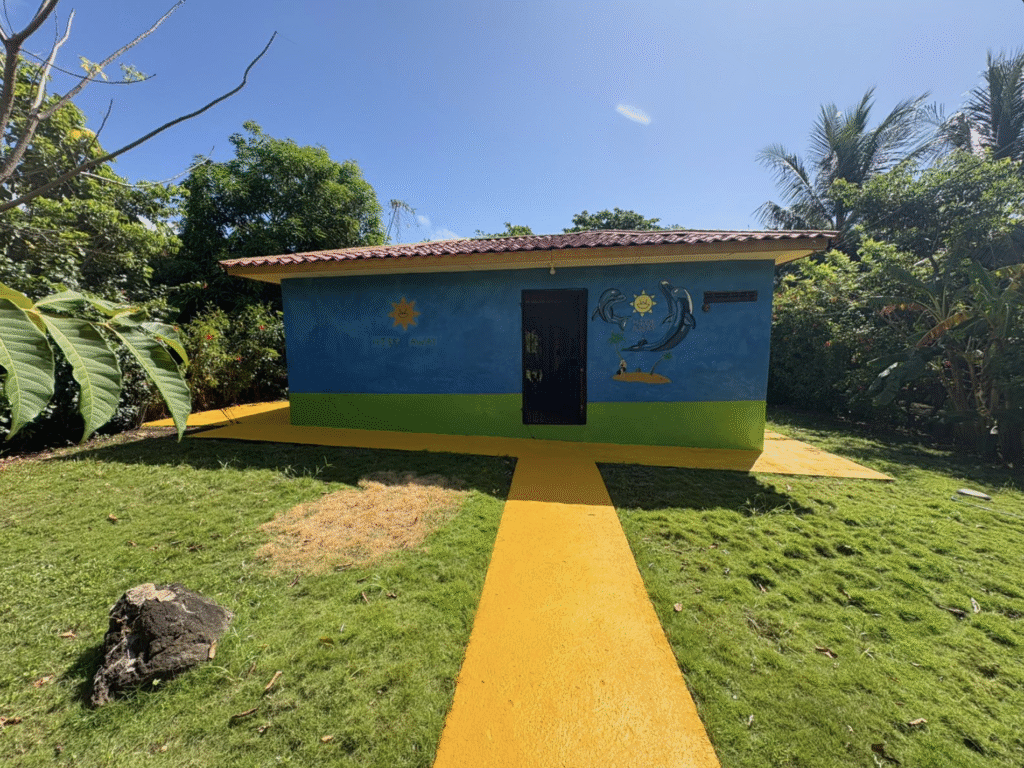 Short walking path from Little Corn Island House for rent to the main beach
