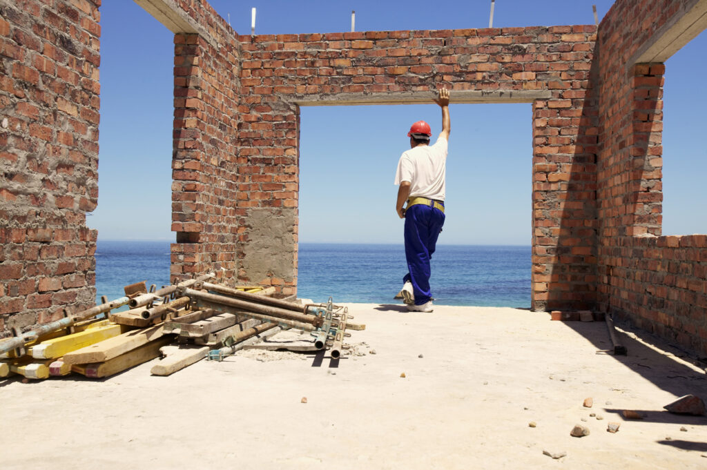 Construction management team building luxury home in Nicaragua