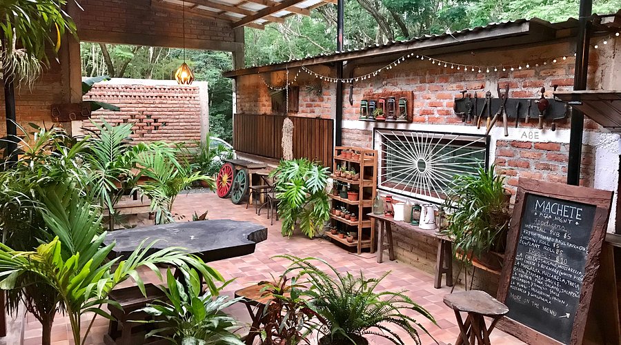 Machete Market Cafe in San Juan del Sur
